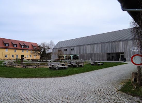 germany/lusatia/landmark/haus-der-tausend-teiche