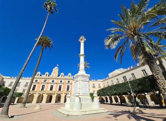 spain/almeria/landmark/monumento-a-los-martires-de-la-libertad-pingurucho-de-los-coloraos