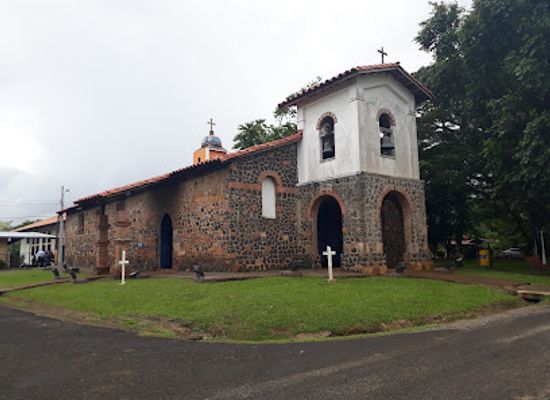 panama/veraguas/landmark/church-of-san-francisco-de-la-montana