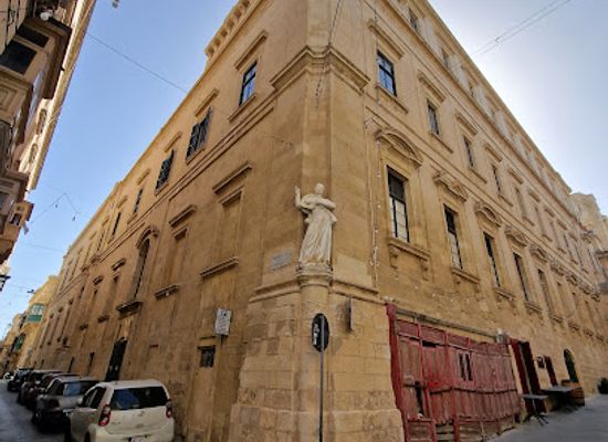 malta/grand-harbour/landmark/castellenia-valletta