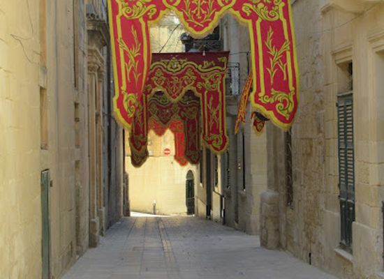 malta/cottonera/landmark/ghost-house