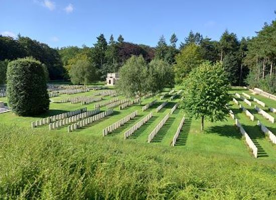 belgium/ostend/landmark/buttes-new-british-cemetery-polygon-wood