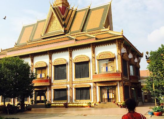 cambodia/siem-reap/landmark/chanrey-tree