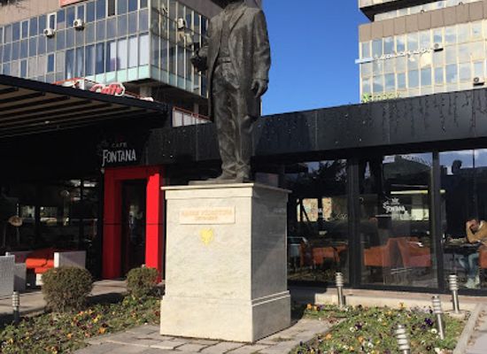 kosovo/nerodime/landmark/monument-of-hasan-pristina