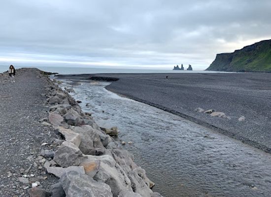 iceland/vik/landmark/voyage-vik-voyages-friendship-statue