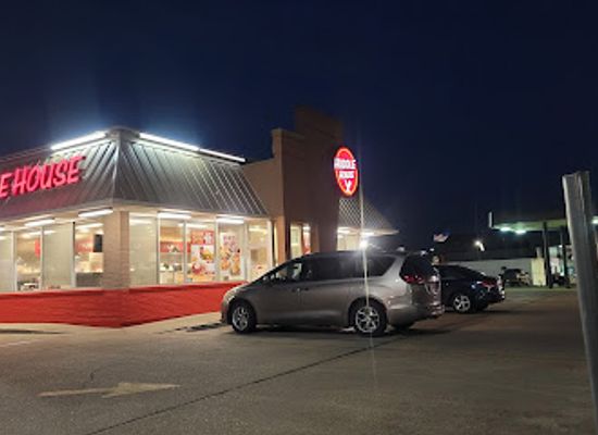 missouri/poplar-bluff/landmark/huddle-house
