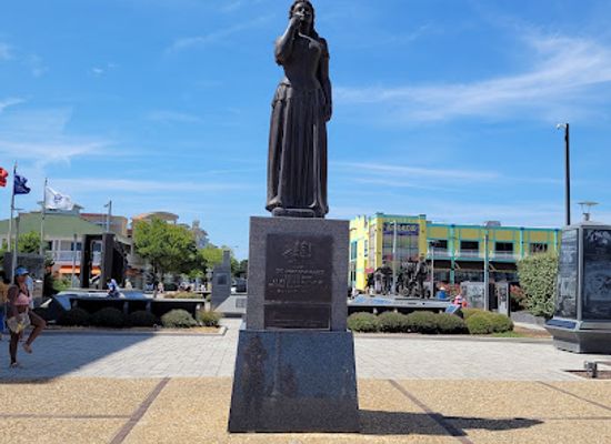virginia/virginia-beach/landmark/norwegian-lady