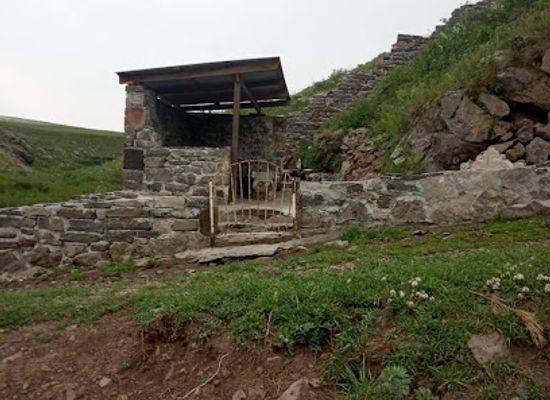 armenia/shirak/landmark/papoyi-aghbyur