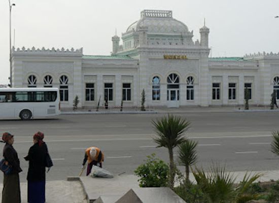 turkmenistan/balkan-region/landmark/passenger-railway-station-turkmenbashi