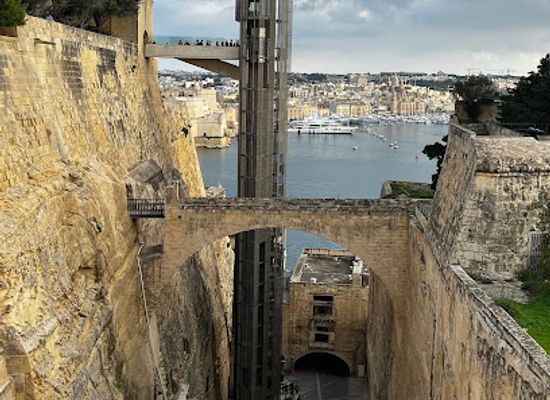 malta/marsamxett-harbour/landmark/st-john-s-bastion
