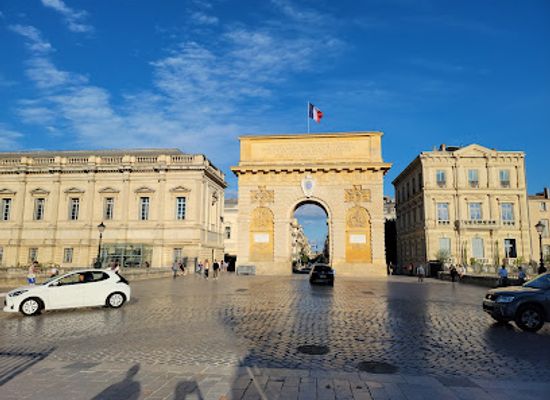 france/montpellier/landmark/arc-de-triomphe