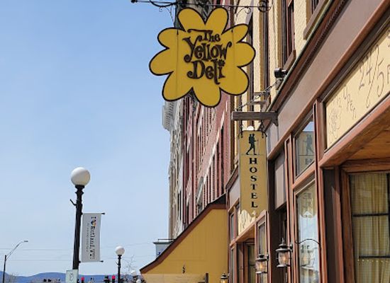 vermont/rutland/landmark/the-yellow-deli