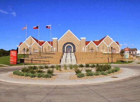 iowa/cedar-rapids/landmark/national-czech-slovak-museum-library