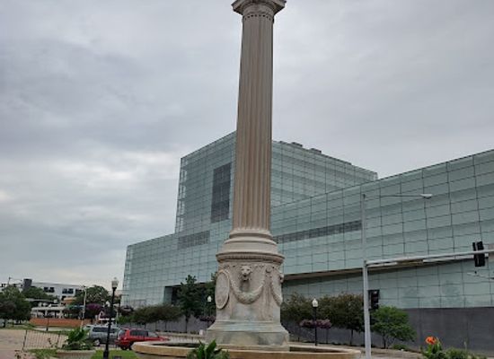 illinois/quad-cities/landmark/figge-art-museum