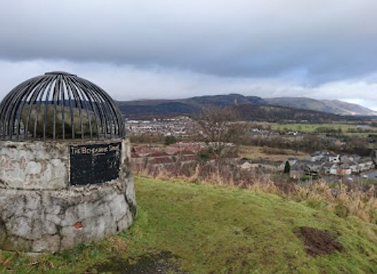 united-kingdom/stirling/landmark/beheading-stone