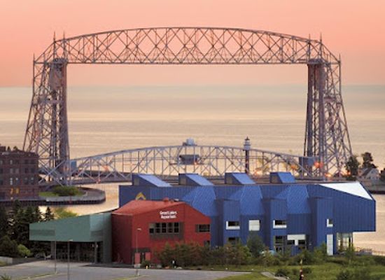 minnesota/duluth/landmark/great-lakes-aquarium