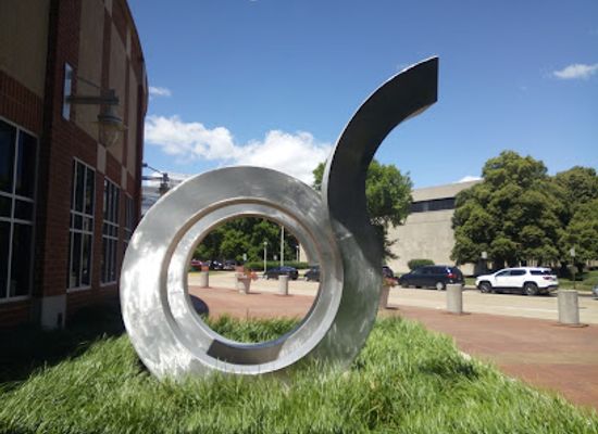 indiana/evansville/landmark/old-national-events-plaza