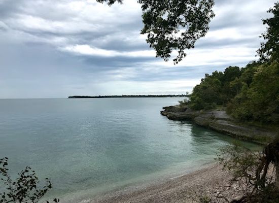 ohio/kelleys-island/landmark/north-shore-loop-hiking-trail