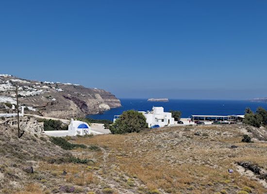 greece/santorini/landmark/agios-war-memorial