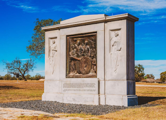 texas/south-texas/landmark/first-shot-monuments-historic-district
