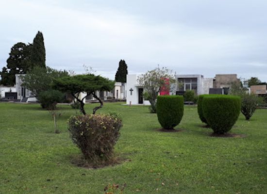 uruguay/paysandu/landmark/paysandu-cemetery