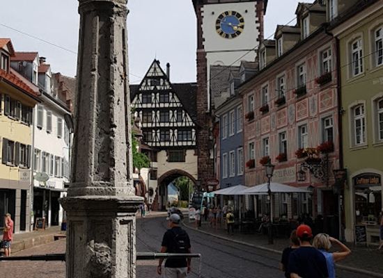 germany/freiburg/landmark/oberlindenbrunnen