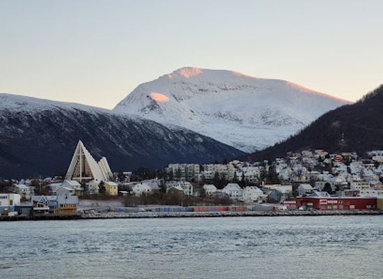norway/troms/landmark/photopoint-yachthafen-tromso