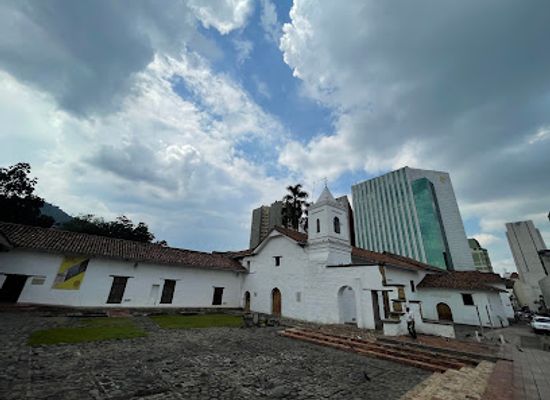 colombia/cali/ciudad-jardin/landmark/museo-arqueologico-la-merced