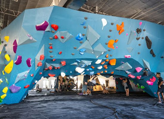 arizona/tempe/landmark/bouldering-project