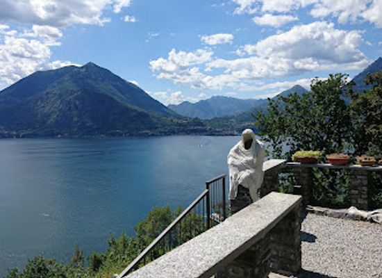 italy/lake-como/landmark/castello-di-vezio