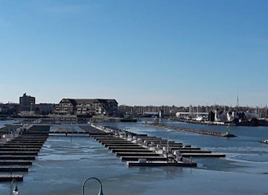 wisconsin/racine/landmark/reefpoint-marina