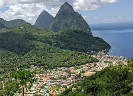 saint-lucia/soufriere-quarter/landmark/petit-piton