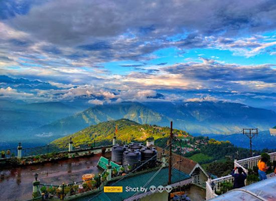 india/darjeeling/chowrasta/landmark/observatory-hill-view-point