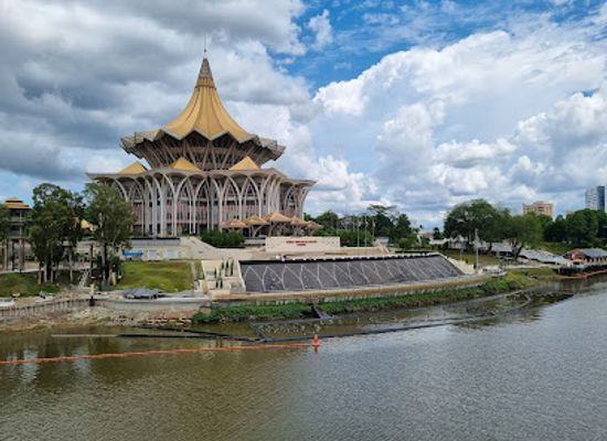 malaysia/kuching/landmark/sarawak-legislative-assembly-new-building