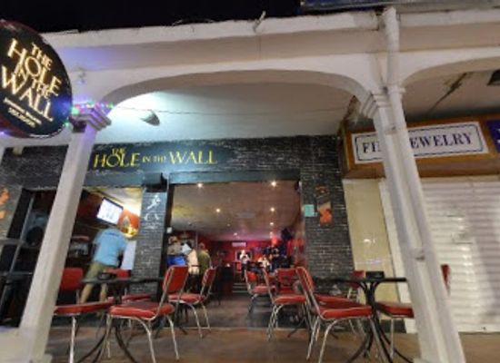 sint-maarten/lowlands/landmark/the-hole-in-the-wall