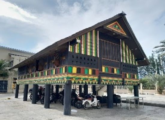 indonesia/aceh/landmark/rumoh-aceh-mesjid-haji-keuchik-leumiek