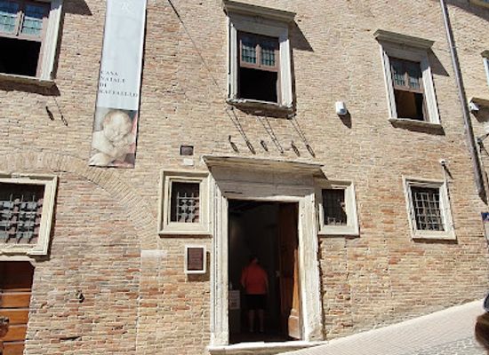 italy/urbino/landmark/casa-natale-di-raffaello
