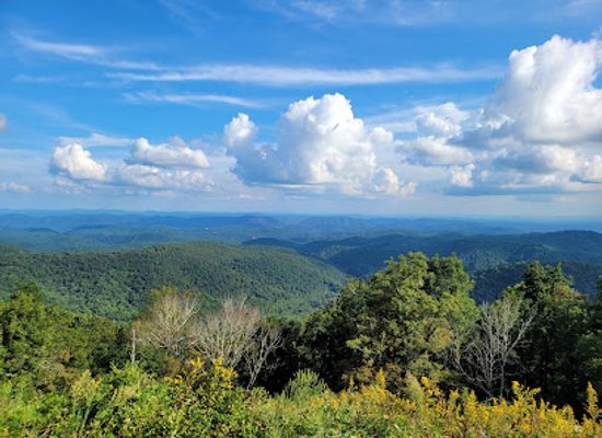 north-carolina/boone/landmark/thunder-hill-overlook