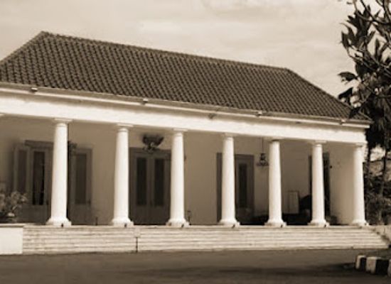 indonesia/banten/landmark/eks-residentie-van-resident-bantam-te-serang