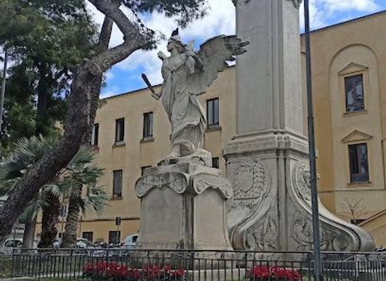 italy/ravello/landmark/piazza-della-vittoria