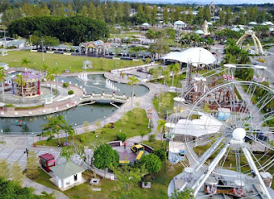 brunei/labu-forest-reserve/landmark/jerudong-park-playground