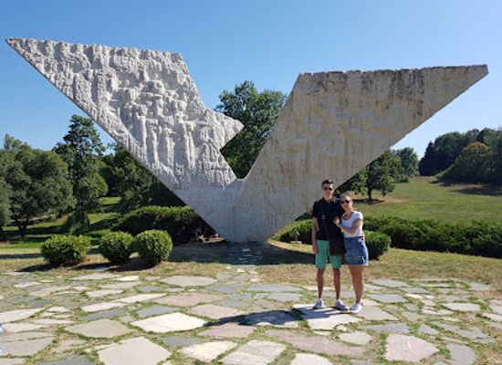serbia/pomoravlje/landmark/interrupted-flight-monument-at-sumarice-memorial-park
