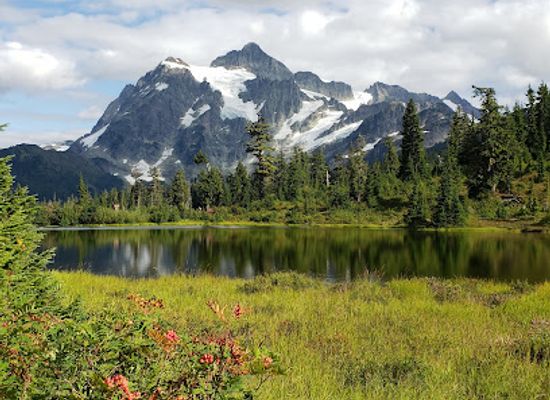 washington/mount-baker-snoqualmie-national-forest/landmark/picture-lake-viewpoint