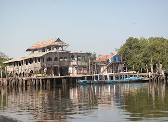 the-gambia/serrekunda/landmark/arch-tours