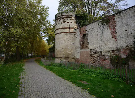 belgium/duchy-of-brabant/landmark/ruins-of-oldest-leuven-city-walls