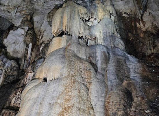 fiji/rotuma/landmark/naihehe-cave