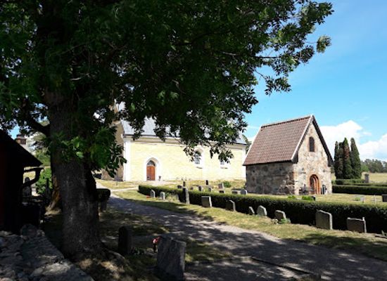 sweden/uppland/landmark/uppsala-nas-kyrka
