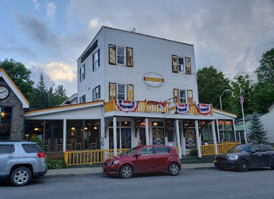 new-york/hunter-mountain/landmark/last-chance-antiques-cheese-cafe