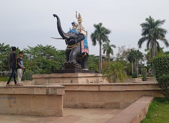 india/jabalpur/landmark/statue-of-rani-durgavati