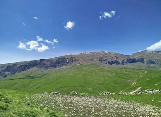 azerbaijan/lesser-caucasus/landmark/qafqaz